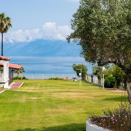 Blue Marine Village Hotel Chalkida