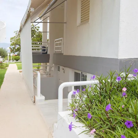 Blue Marine Village Otel *
