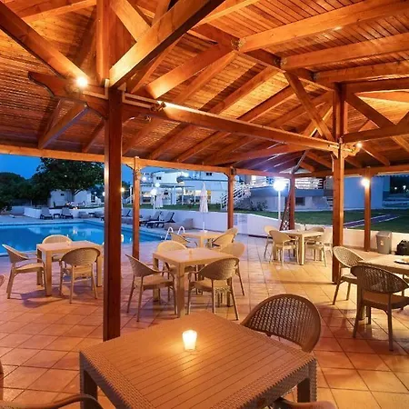 Ξενοδοχείο Blue Marine Village