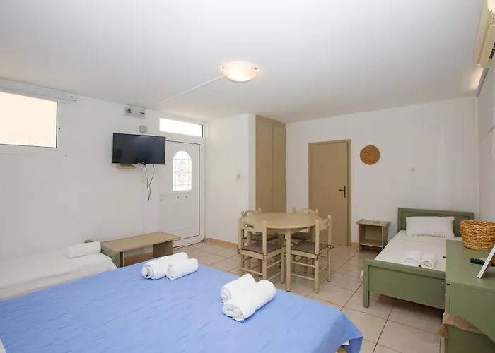 Blue Marine Village Hotel *