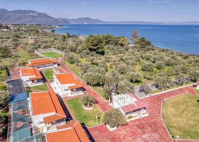 Blue Marine Village Hotel Chalkís